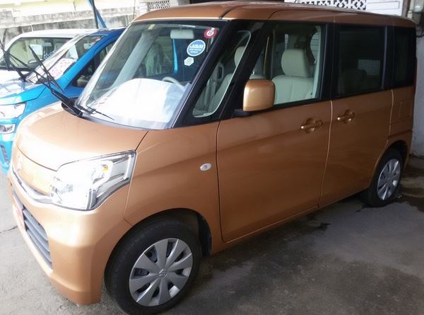 Rent Suzuki Spacia 2017 car in Colombo