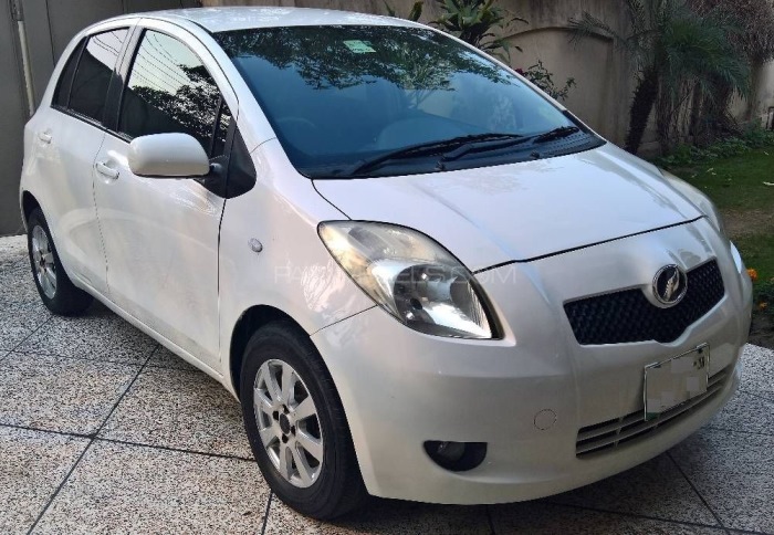 Toyota Vitz 2008